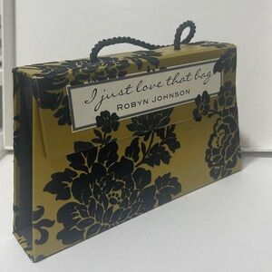 I Just Love That Bag Robyn Johnson Giftset Book and Bag Lover's Stationery set